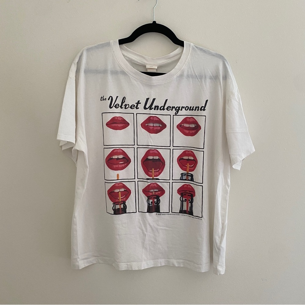 Velvet Underground Red Lips Graphic Tee - Like New - H&M - Women’s Cut size XL